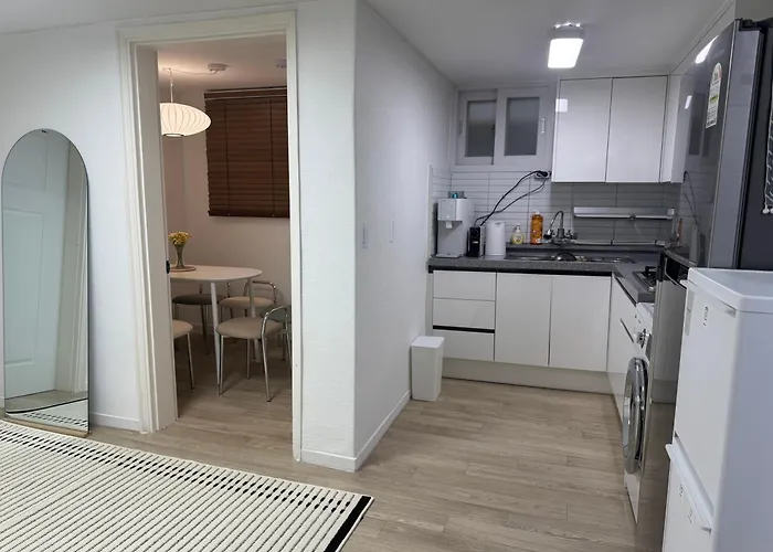 Hong-cho Sinchon Villa Seoul