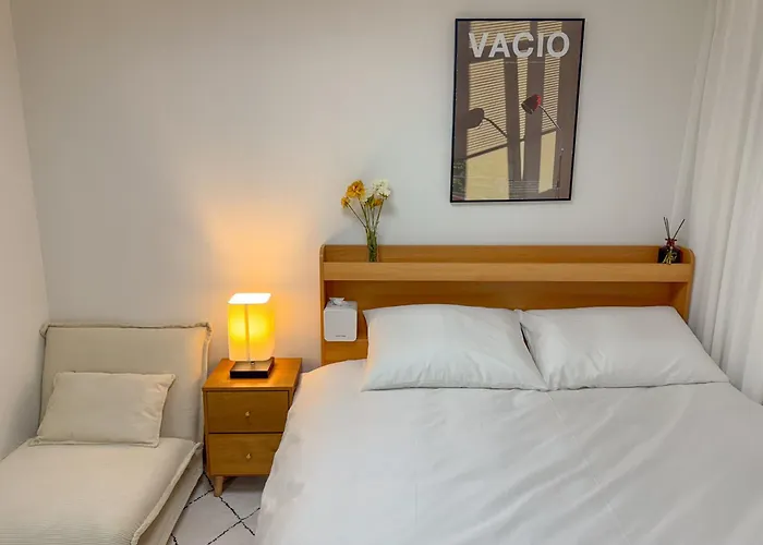 Hong-cho Sinchon Villa *