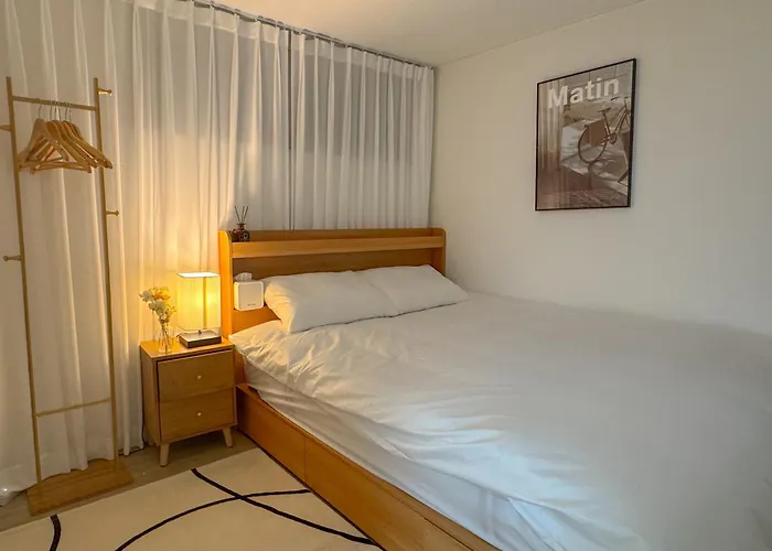 Hong-cho Sinchon Villa *